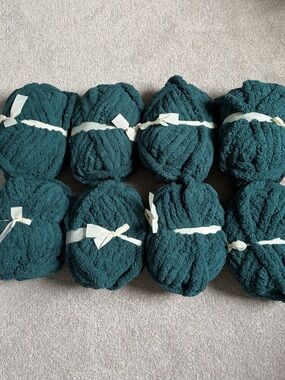 🔥🆕🔥 BUNDLE DEAL: Set of 8 New Teal Chenille Blanket Yarn Skeins